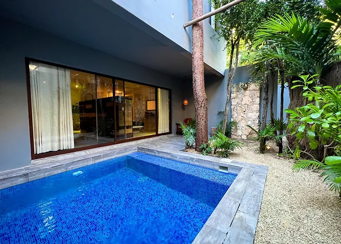 Kuun Taak Hotel
