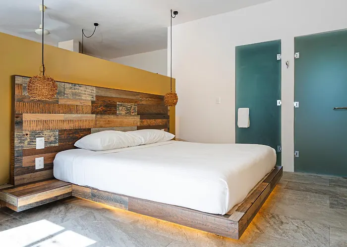 Kuun Taak Hotel 3*