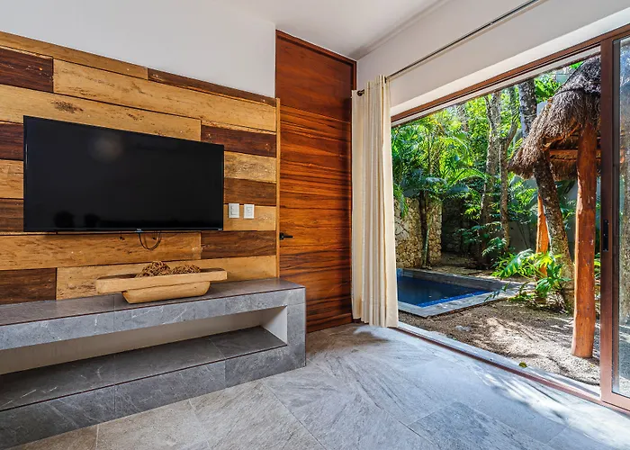 Kuun Taak Tulum